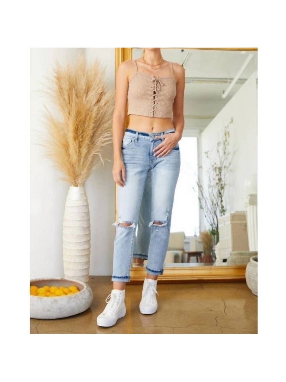 KanCan Amie High Rise Boyfriend Jeans Distressed Cuffed Stretch Denim Size 3/25